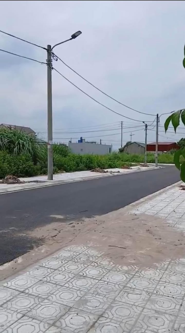 Đất nền Hoàng Tây Kim Bảng 128m² giá chỉ 2 tỷ - Mặt tiền hướng Đông đẹp mắt!