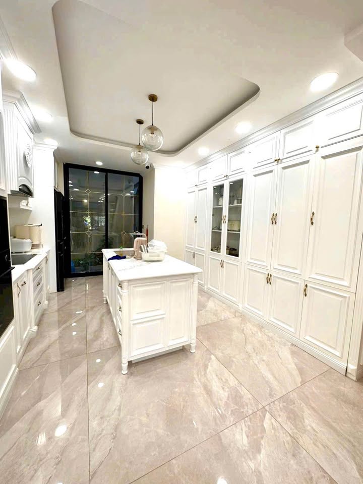 Nhà phố đường 5A, Bình Tân 80m² giá 12.5 tỷ - Full nội thất cao cấp