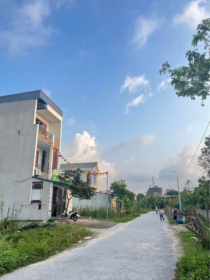 Lô đất đẹp tại xã Lưu Vệ, Thanh Hóa 100m² giá 1 tỷ - Vị trí đắc địa, tiện ích đầy đủ!