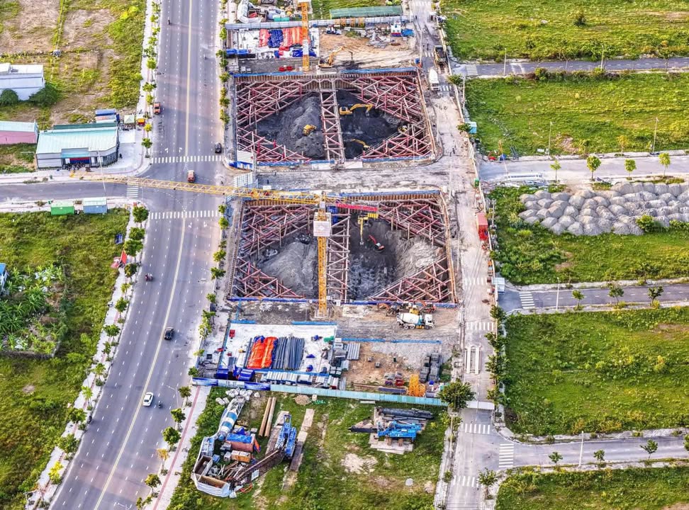 Đất nền góc Đầm Sen Đà Nẵng 184.3m² giá 12.6 tỷ - Đầu tư sinh lời