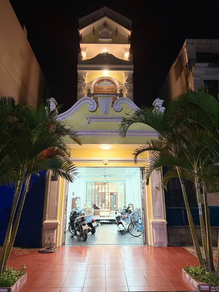 Nhà Khu Tái Định Cư Ngô Gia Tự 88m² giá 8.3 tỷ - Ô tô vào tận nhà!