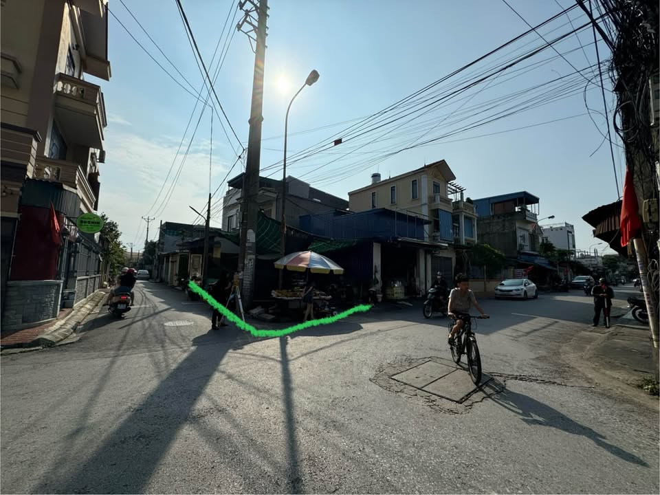 Đất lô góc 2 mặt tiền đường Đông Phong, Nam Hải, 43m² - Vị trí kinh doanh đắc địa!