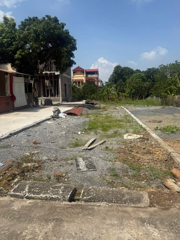 Bán đất Văn Cao 102m² giá 2.04 tỷ - Lô góc thoáng, ô tô chạy vòng quanh!