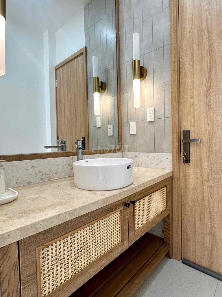 Phòng cho thuê 20m² gần Nam Kỳ Khởi Nghĩa Quận 3 - Cửa sổ lớn, nuôi pet thoải mái!