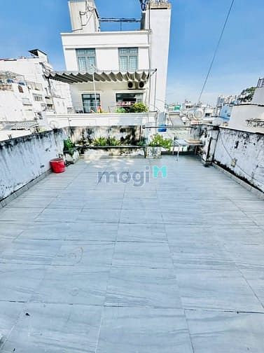 Phòng cho thuê quận 10, 27m² giá 5 triệu - Toilet riêng, ban công siêu to!