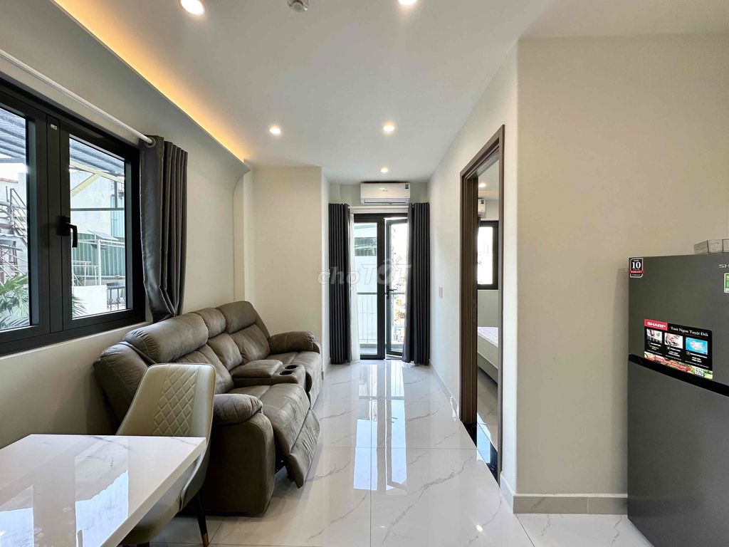 Căn hộ 1PN Đường Đề Thám Quận 1 giá 12.5 triệu - Gần chợ Bến Thành!