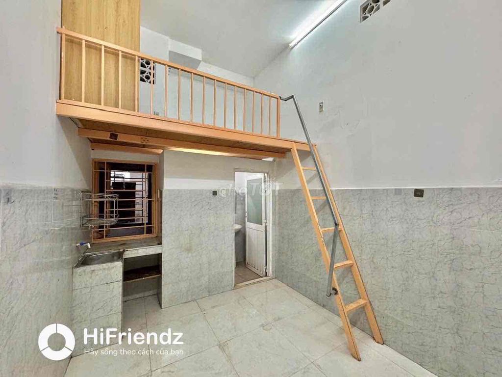 Cho thuê phòng gác gần Quận 10 - 3.7 triệu - Chính chủ, giờ giấc tự do!