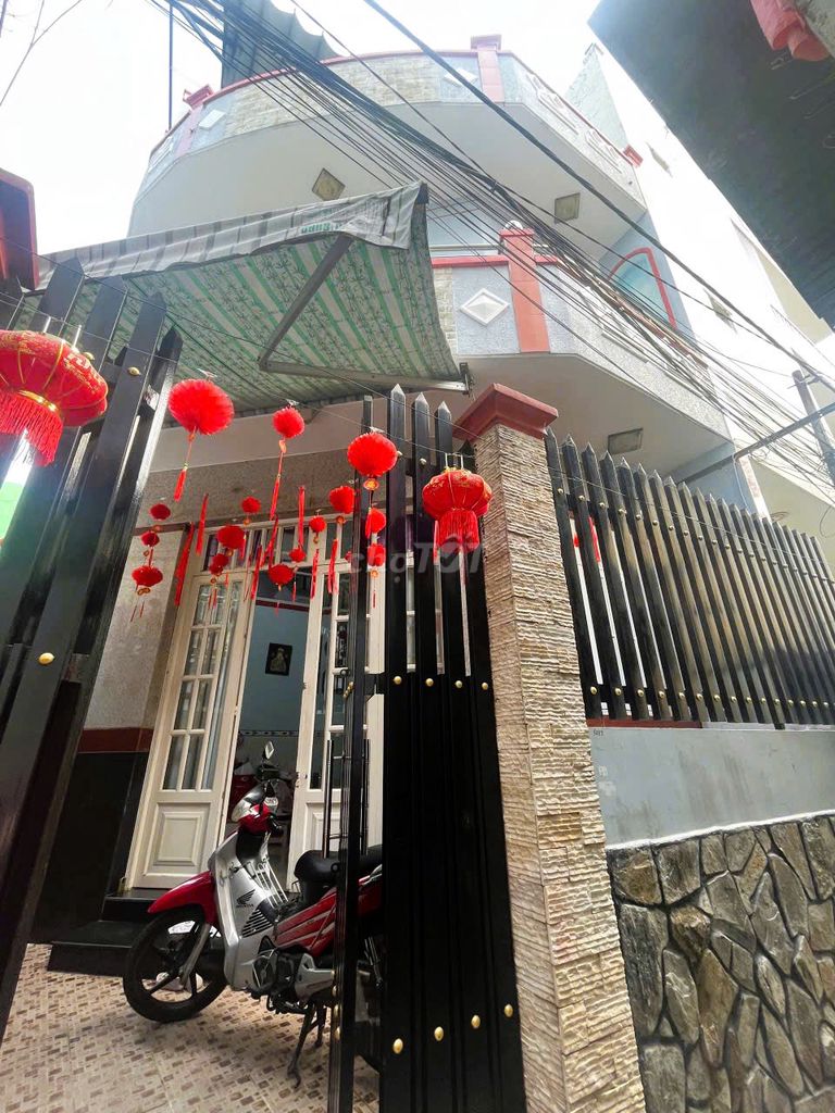 Bán nhà 4 tầng Bông Sao P5-Quận 8 giá 5.99 tỷ - Sổ hồng hoàn công, chính chủ!