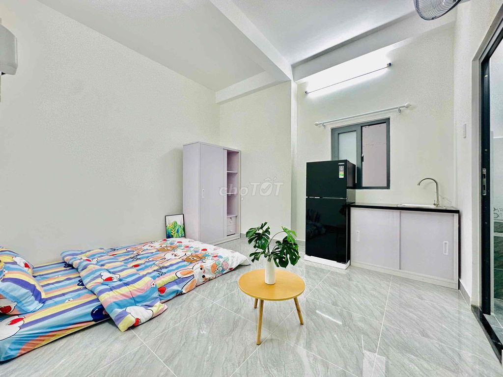 Phòng trọ Bùi Đình Tuý 30m² giá 4.3 triệu - Cửa sổ trời thoáng mát!