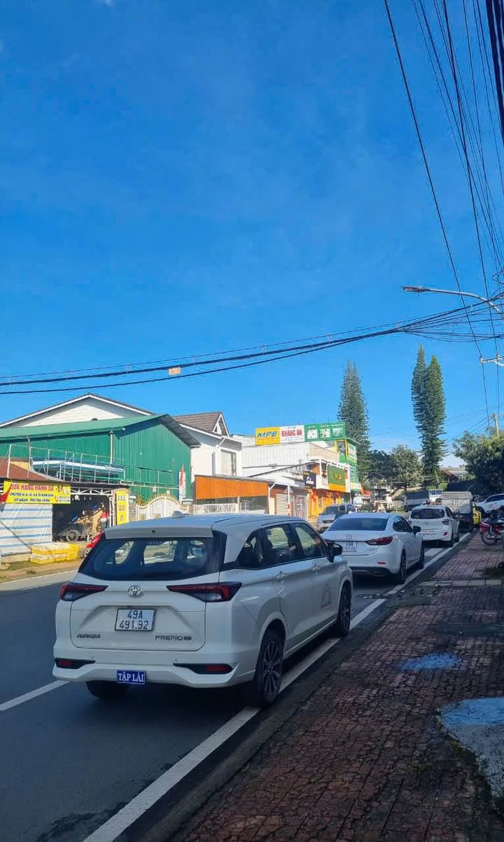 Cho thuê mặt bằng kinh doanh tại Đà Lạt 105m² giá 15 triệu - Vị trí đắc địa, sẵn sàng hoạt động!