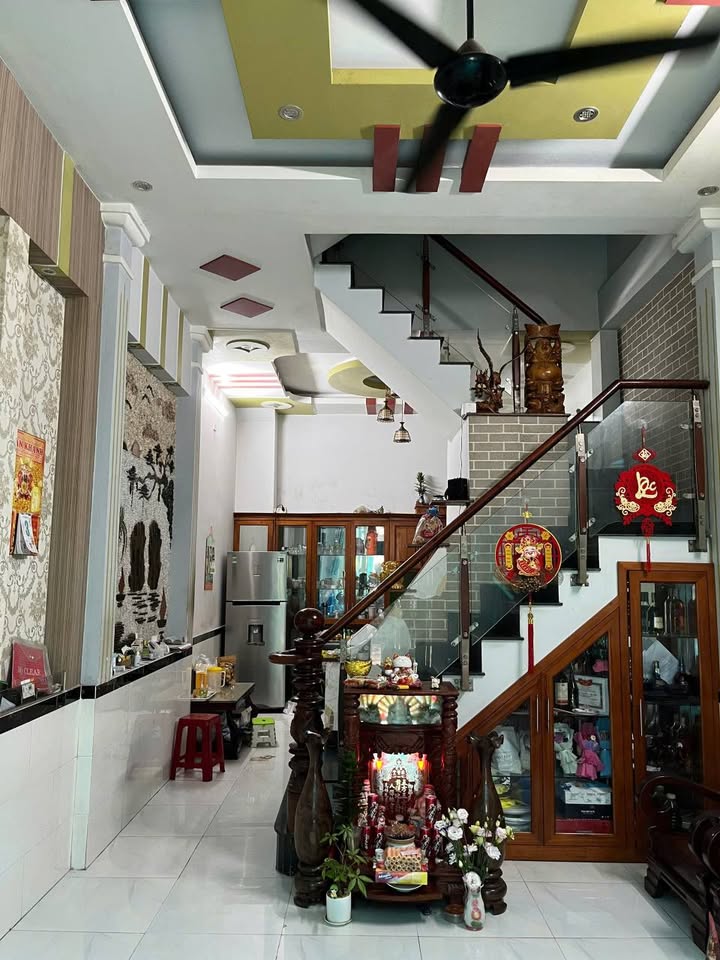 Nhà phố Thới An Q12 49m² giá 5.9 tỷ - Sổ hồng chính chủ, hoàn công đầy đủ!