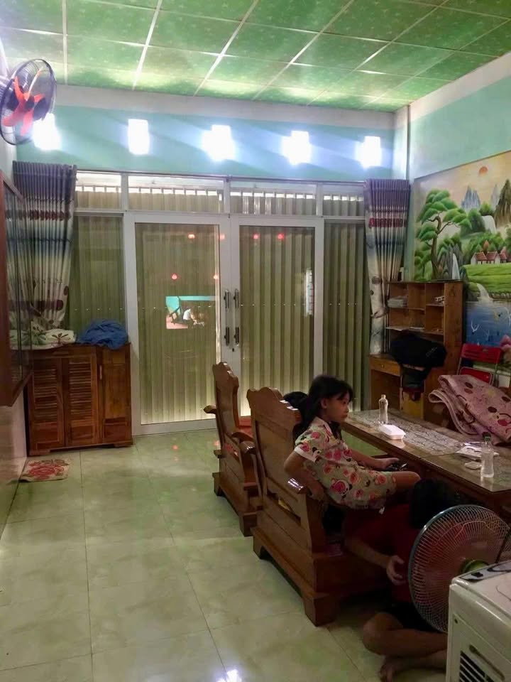 Nhà hẻm 179 Âu Cơ Quy Nhơn 114m² giá 1.6 tỷ - Không thể bỏ lỡ!