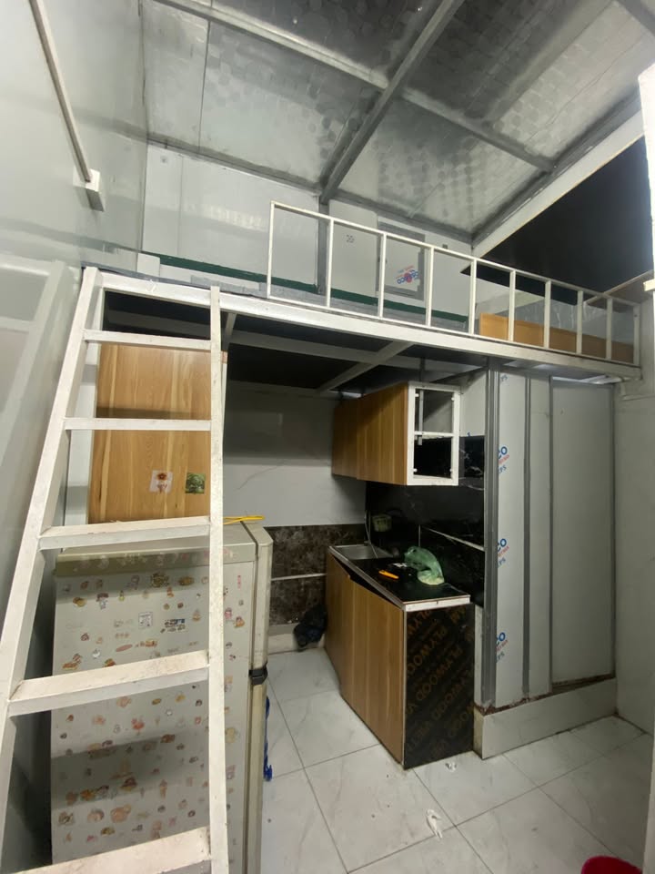 Phòng cho thuê 66 Hồ Tùng Mậu, 2.5 triệu - Gần trung tâm, tiện nghi đầy đủ!