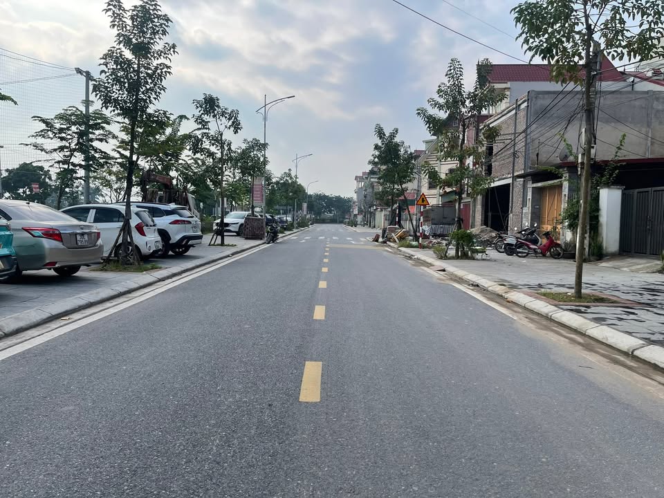 Bán đất mặt phố Thôn Ngọc Chi, Xã Vĩnh Thanh 158m² - Tặng nhà 3 tầng kiên cố!