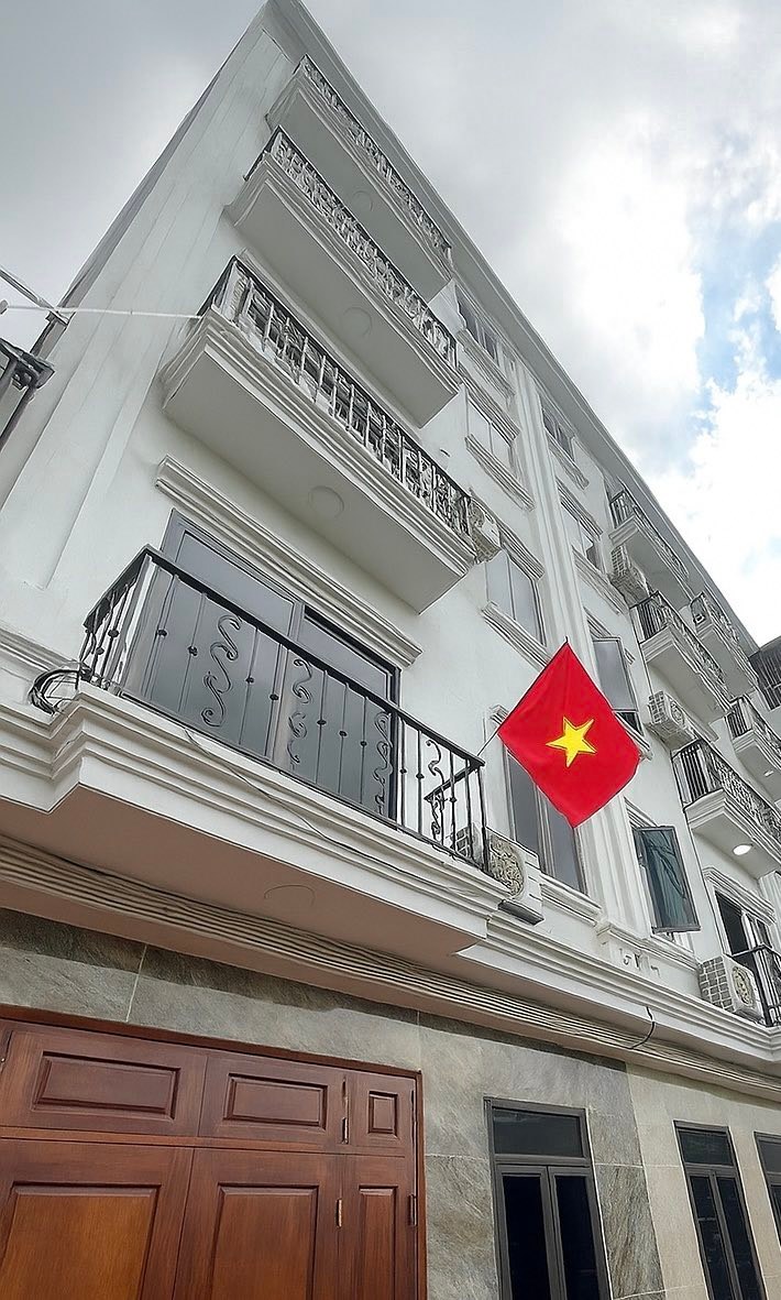 Nhà 5 tầng tại Hoàng Liên, Liên Mạc, 30m² giá 6 tỷ - Sẵn sàng vào ở!