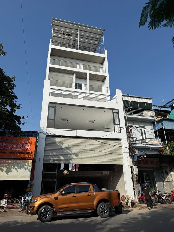 Cho thuê mặt bằng kinh doanh Nam Định 450m² - Mặt tiền rộng 9,5m, vị trí đắc địa!