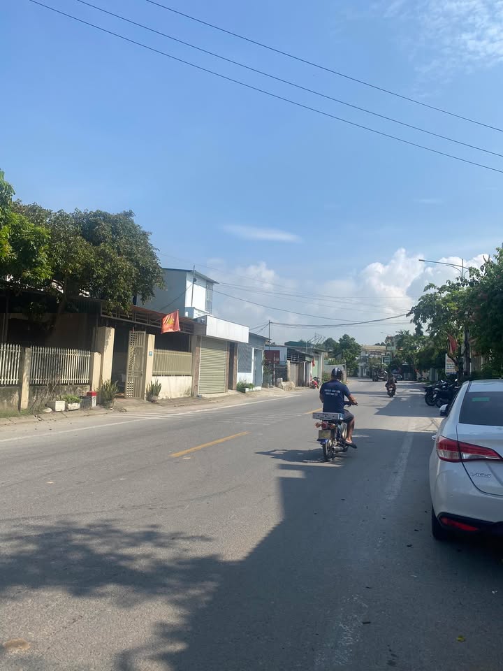 Đất mặt tiền Trần Hưng Đạo, Trung Sơn, Sầm Sơn 77m² giá chỉ 2.3 tỷ - Đầu tư sinh lời ngay!