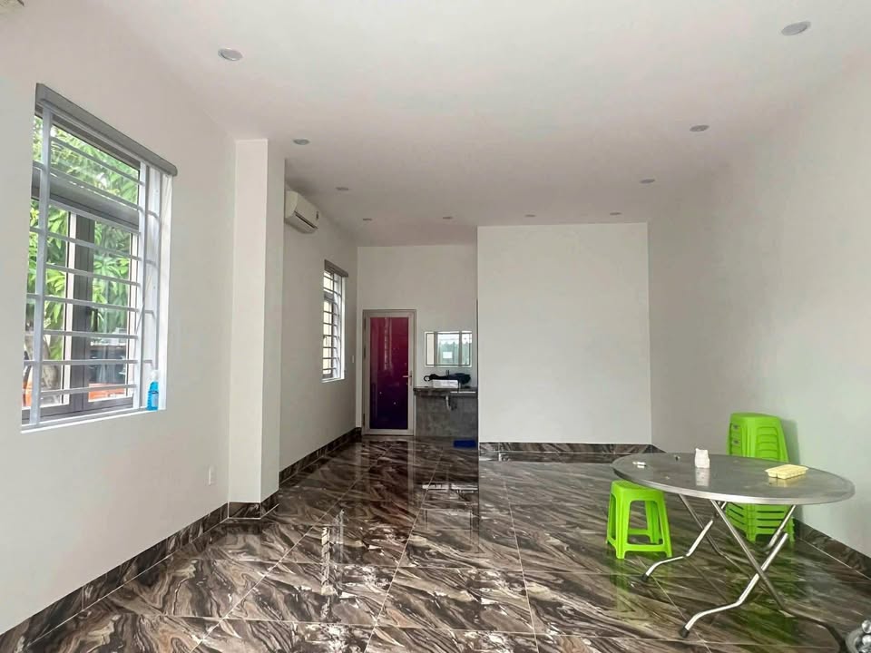 Cửa hàng cho thuê đường Nguyễn Phước Lan, Hòa Xuân 50m² - Không gian sạch đẹp, thoáng mát!