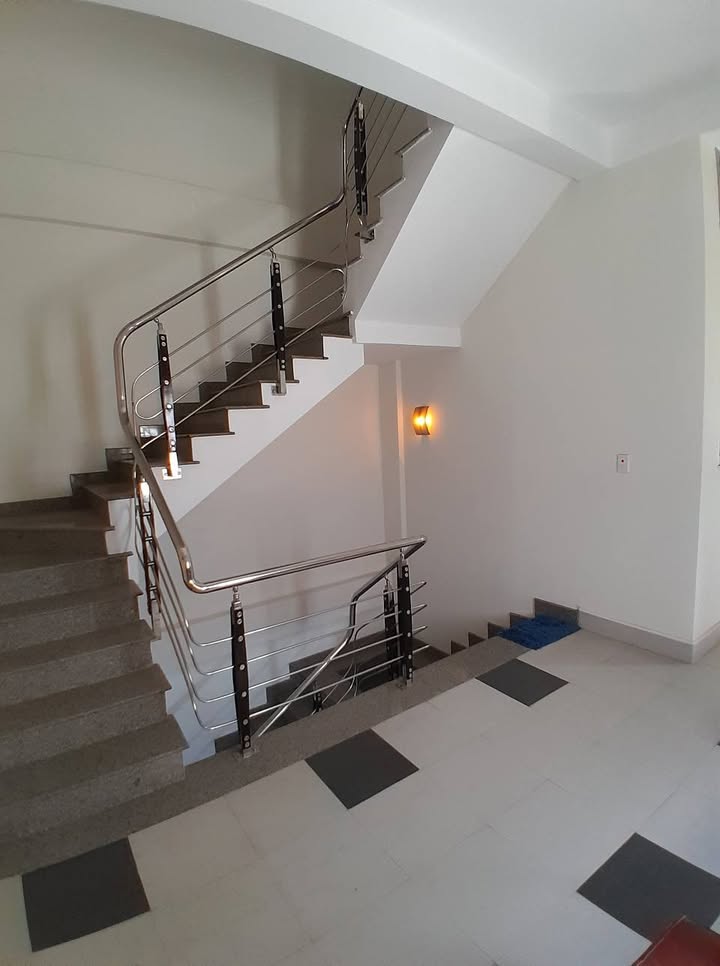 Nhà 3 tầng lô góc Hòa Minh, Đà Nẵng 150m² giá 14.2 tỷ - Kinh doanh sầm uất!