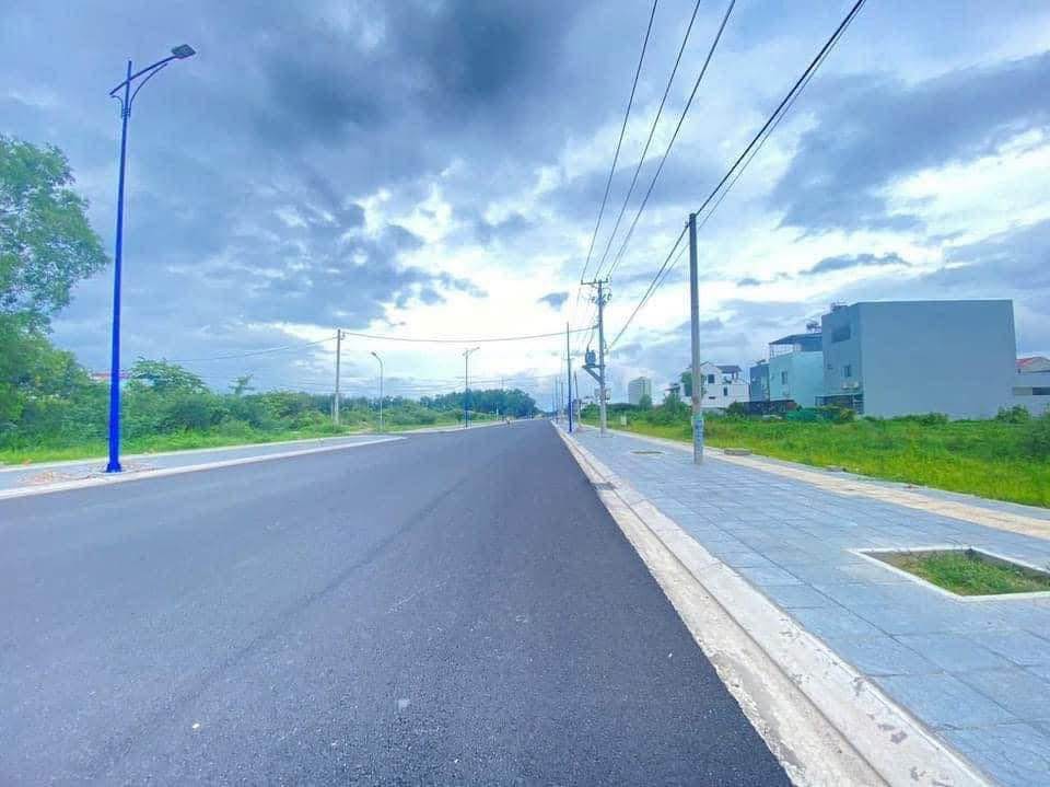 Đất mặt tiền đường Văn Tiến Dũng, phường Tam Long, Bà Rịa - 230m² chỉ 4.7 tỷ!