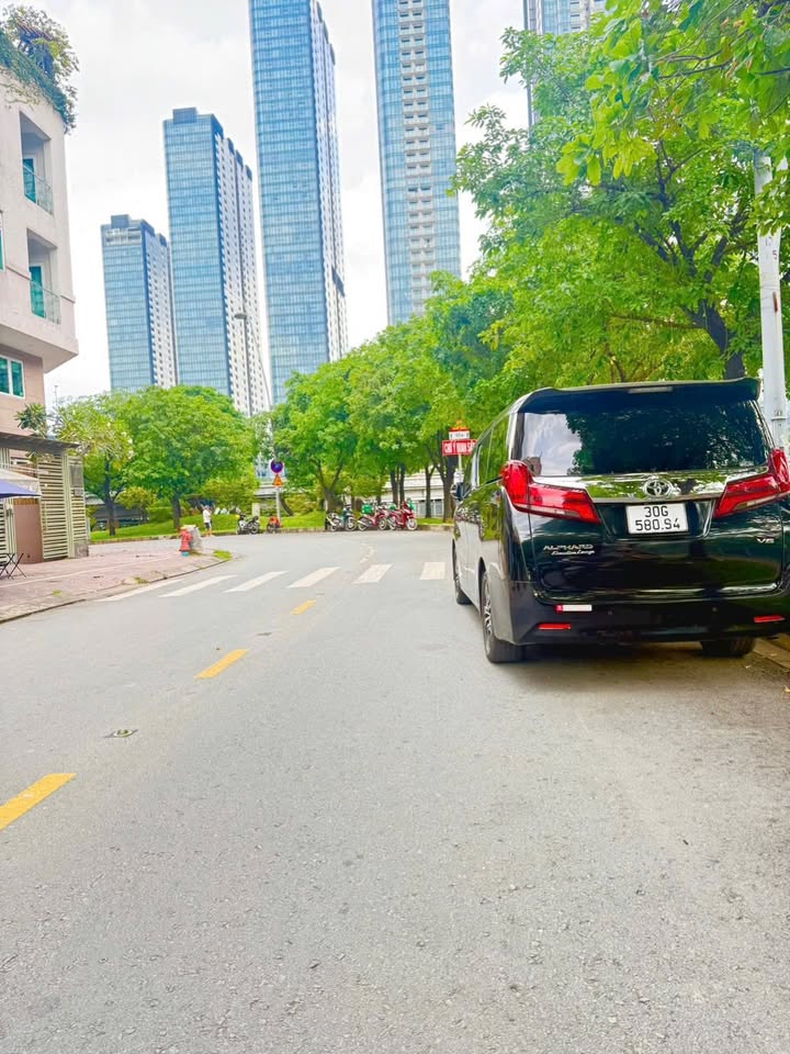 Căn hộ dịch vụ cao cấp Trường Sa Bình Thạnh 118m² giá 39.9 tỷ - Đầu tư sinh lời ngay!