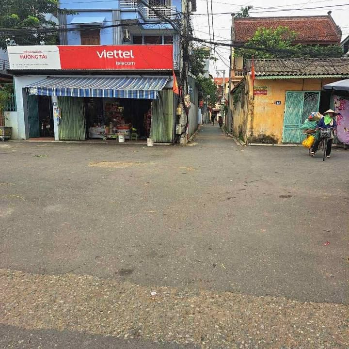 Nhà phố 3 tầng đường Ỷ Lan, Gia Lâm 78m² giá 7 tỷ - Vị trí đắc địa, thuận tiện đi lại!