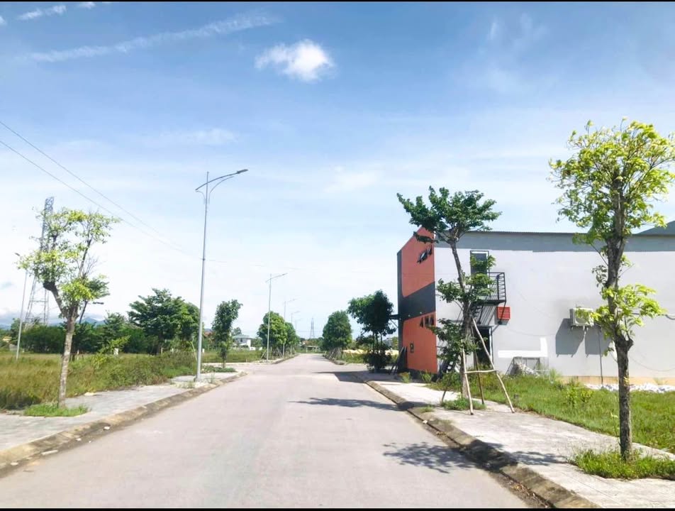 Đất nền dự án Lý Thái Tổ Đồng Hới 156.8m² giá chỉ 1.7 tỷ - Đầu tư sinh lời ngay!