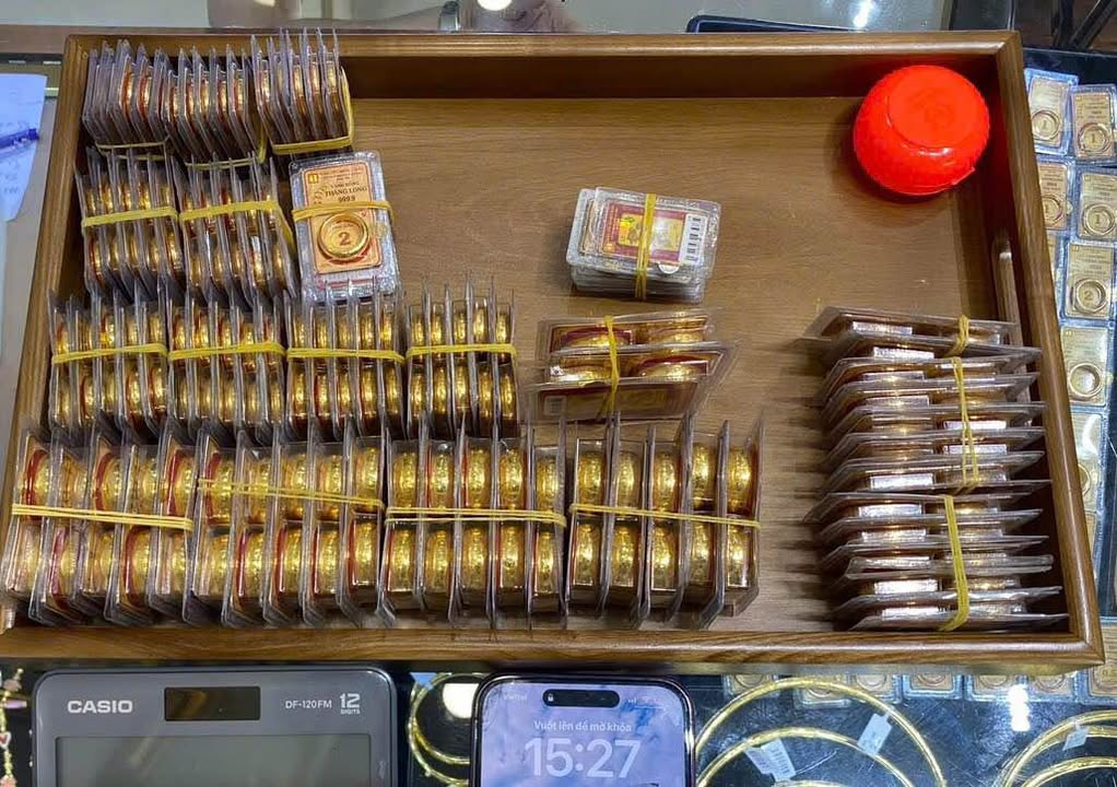 Căn hộ 2 phòng ngủ Khu tập thể 8/3, Quỳnh Mai, 45m² giá 2.25 tỷ - Sẵn sàng vào ở!