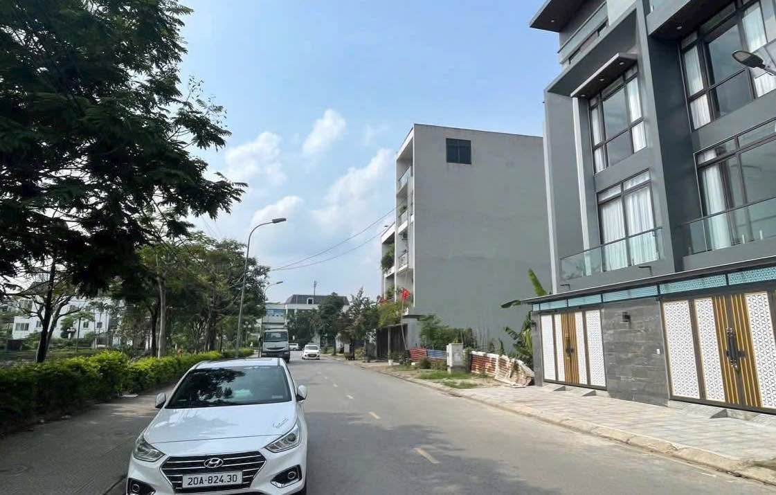 Đất nền Thái Nguyên 116m² giá 8.172 tỷ - View hồ Xương Rồng tuyệt đẹp!