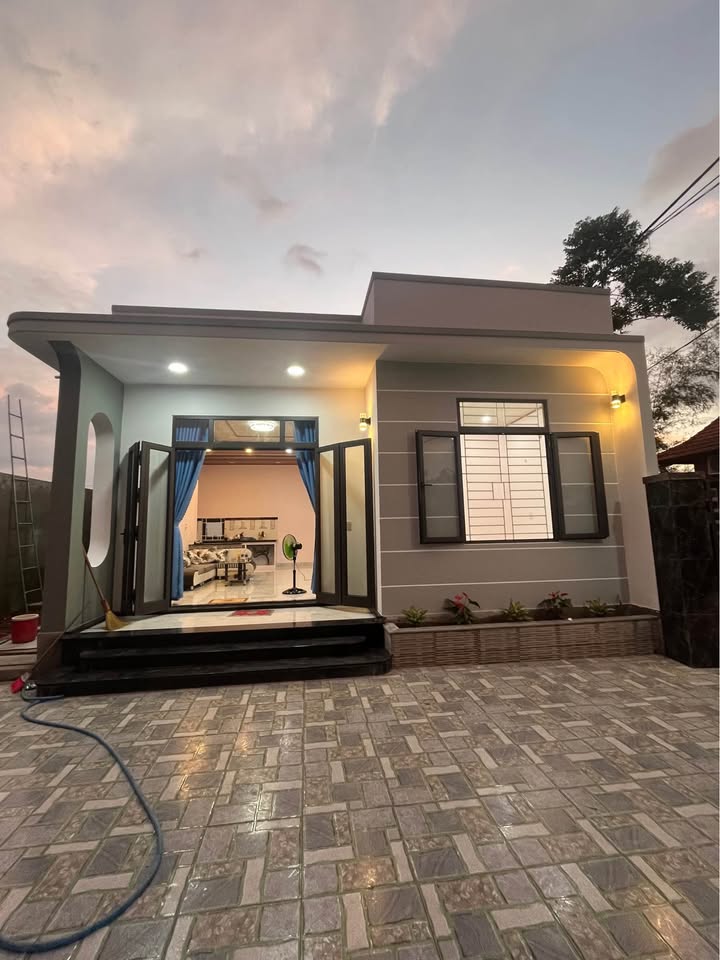 Nhà riêng đường Thiên Thai, phường An Cựu 126m² giá 1.599 tỷ - Sân đậu ô tô rộng rãi!