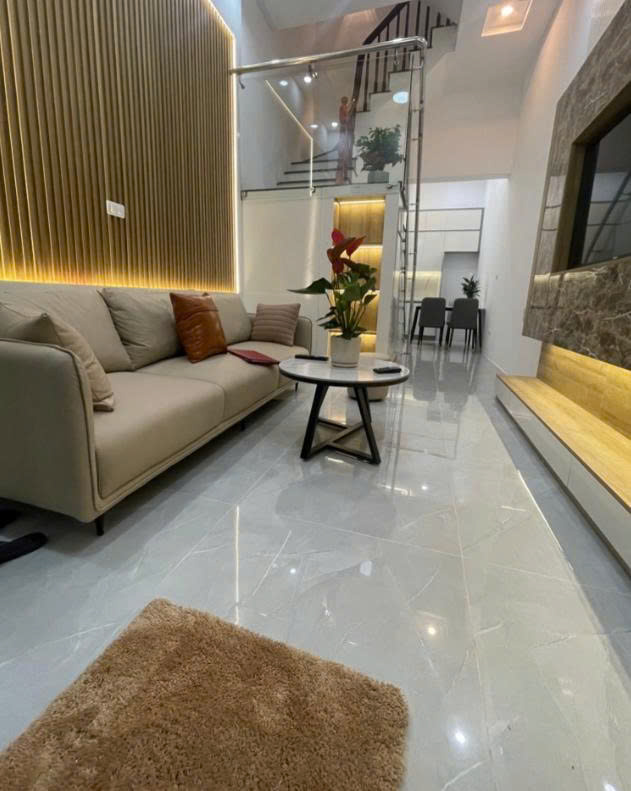 Nhà đẹp Tam Trinh - Hoàng Mai 30m² giá 6.68 tỷ - Ô tô đỗ cổng, vào ở ngay!