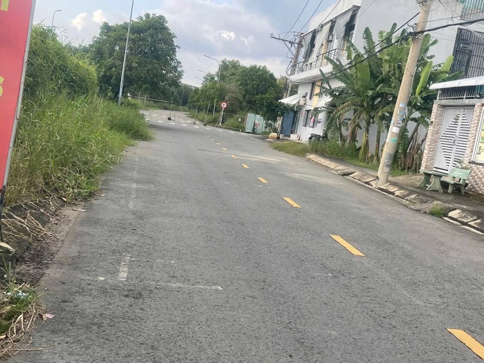 Nhà phố 2 tầng mặt đường Nguyễn Văn Tạo, 72m² chỉ 6 tỷ - Đầu tư sinh lời!