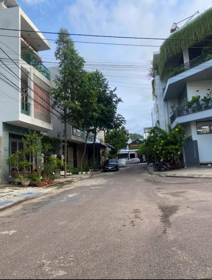 Đất mặt tiền Nhơn Bình Quy Nhơn 100m² giá 3.55 tỷ - Cơ hội đầu tư tuyệt vời!