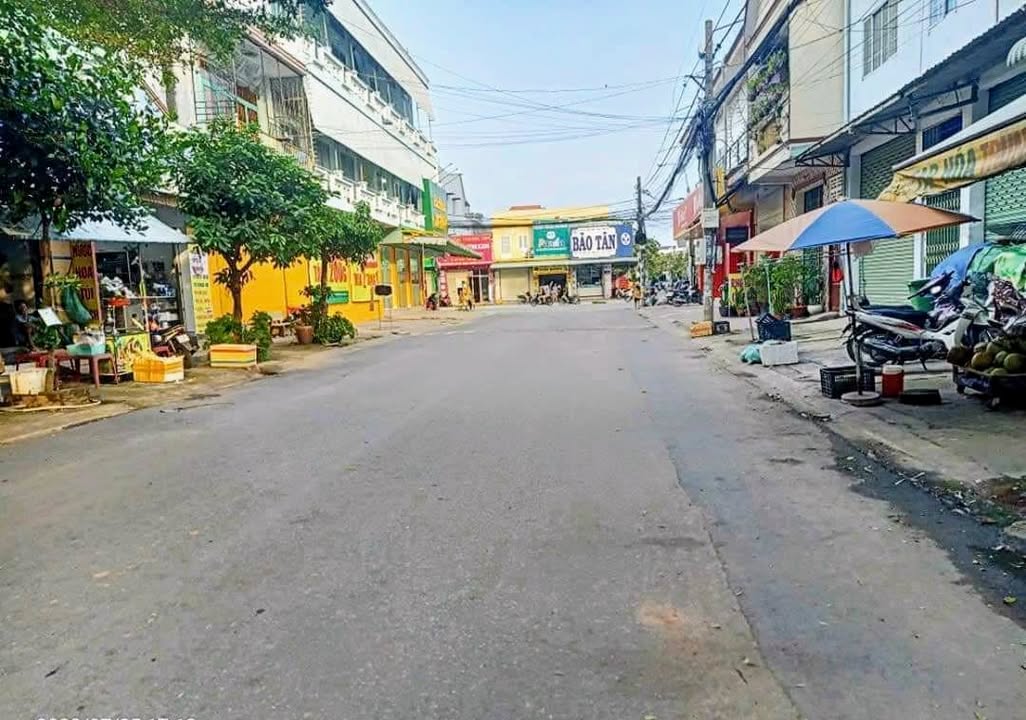 Nhà phố đường N7, Thạnh Bình, TP. Thuận An, 98.7m² giá 4.3 tỷ - Kinh doanh sầm uất!