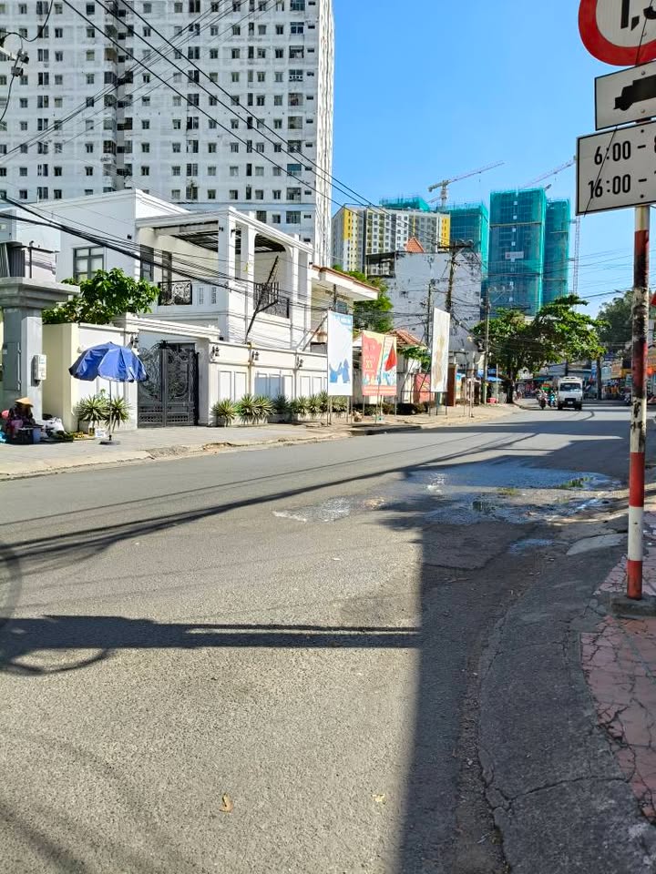 FrontHouse mặt tiền Lê Trọng Tấn, An Bình, Dĩ An 373m² giá 33,5 tỷ - Kinh doanh đỉnh cao!