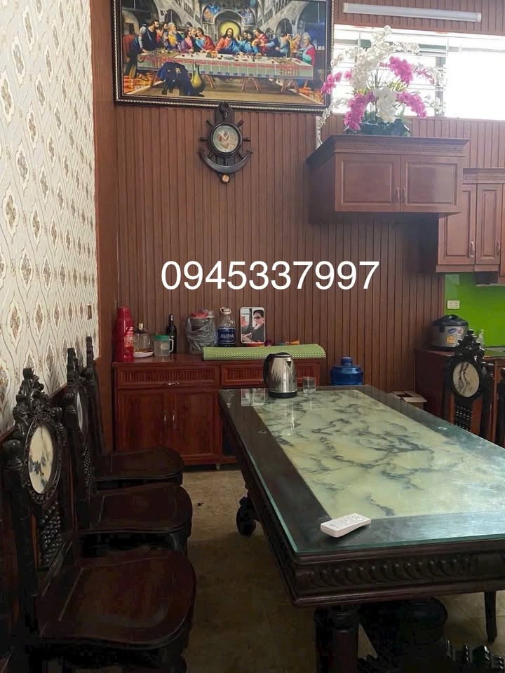 Nhà 3 tầng Trường Thi, Thanh Hóa 70m² giá 3.1 tỷ - Sẵn sàng vào ở ngay!