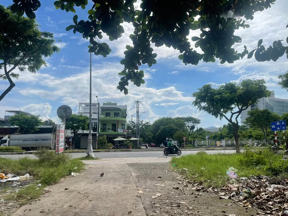 Đất nền góc Hoàng Thị Loan 115m² giá 5 tỷ - Đầu tư sinh lời hoàn hảo!