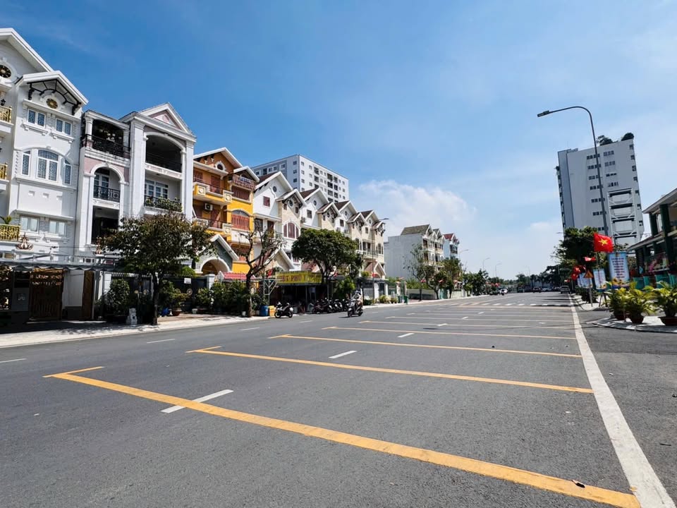Đất biệt thự Tấn Trường Quận 7 240m² giá thỏa thuận - Cơ hội đầu tư tuyệt vời!