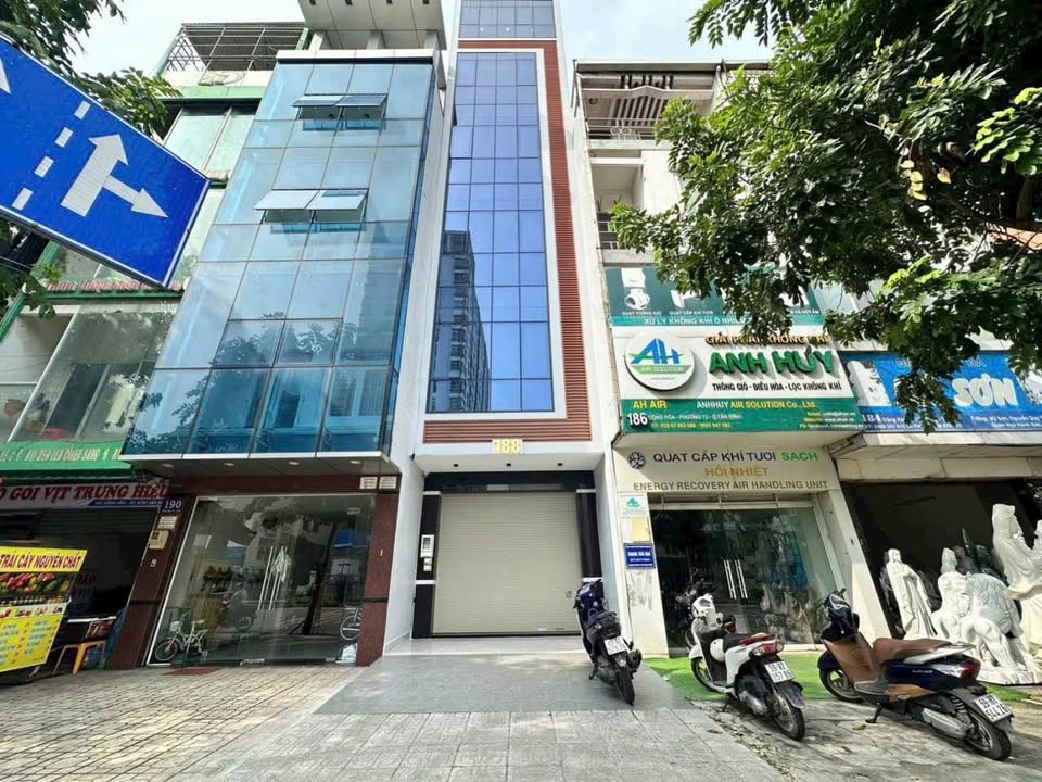 Nhà phố 188 Cộng Hòa, Tân Bình, 79.4m² giá 28.5 tỷ - Đầu tư sinh lời ngay!
