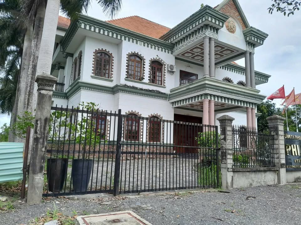 Biệt thự Mộc Bài 1860m² giá 15 tỷ - Vừa ở vừa làm văn phòng công ty!