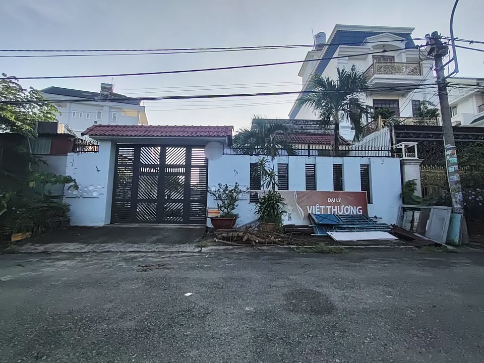 Đất nền Linh Trung Thủ Đức 246m² giá 20 tỷ - Sổ riêng, hẻm ô tô rộng rãi!