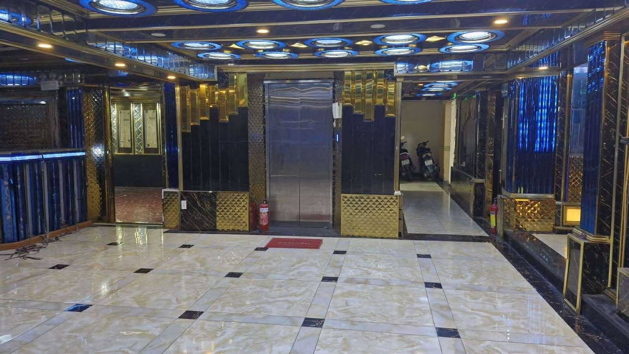 Building mặt tiền đường Út Tịch Tân Bình 270m² giá 147 tỷ - Đầu tư sinh lời ngay!