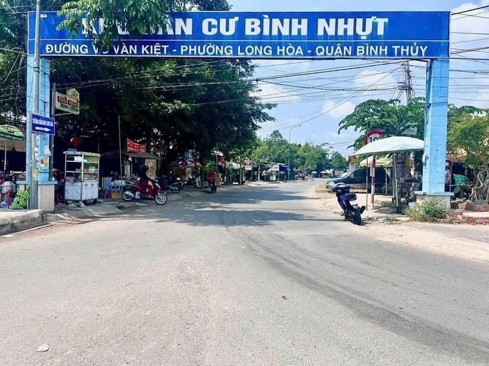 Nhà 1 trệt 1 lầu KDC Bình Nhựt, 64m² giá 3.2 tỷ - Pháp lý thổ cư 100%!