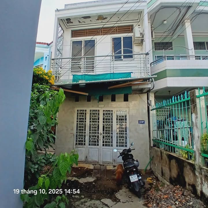 Nhà cho thuê Hẻm 102 Lê Anh Xuân 48m² giá 4 triệu - Phù hợp cho gia đình và sinh viên!