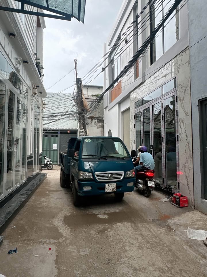 Nhà 1 trệt 1 lầu hẻm 11 Nguyễn Văn Linh 74m² giá 2.67 tỷ - Chính chủ cần bán gấp!