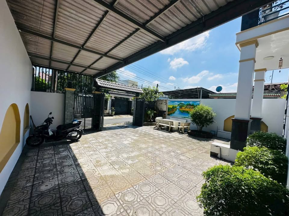 Nhà cho thuê Phú Mỹ, Thủ Dầu Một 250m² giá 15 triệu - Sạch đẹp, gần chợ!