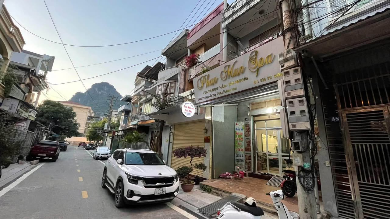 Nhà phố 3 tầng mặt tiền Nguyễn Duy Trinh 88.2m² giá 3 tỷ - Đầu tư sinh lời ngay!