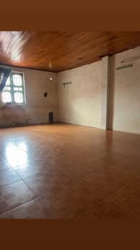 Nhà cho thuê tại Bản Vược, Bát Xát - Mặt đường bê tông, rộng rãi và thuận tiện kinh doanh!