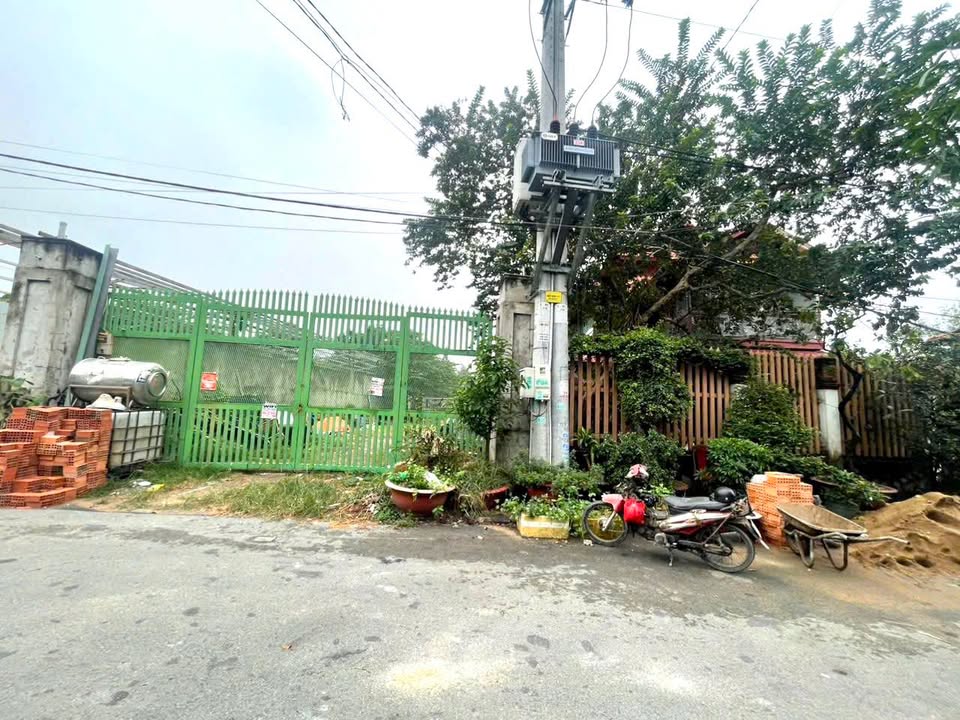 Warehouse 645m² đường Hoàng Hữu Nam, Thủ Đức chỉ 29 tỷ - Cơ hội đầu tư tuyệt vời!