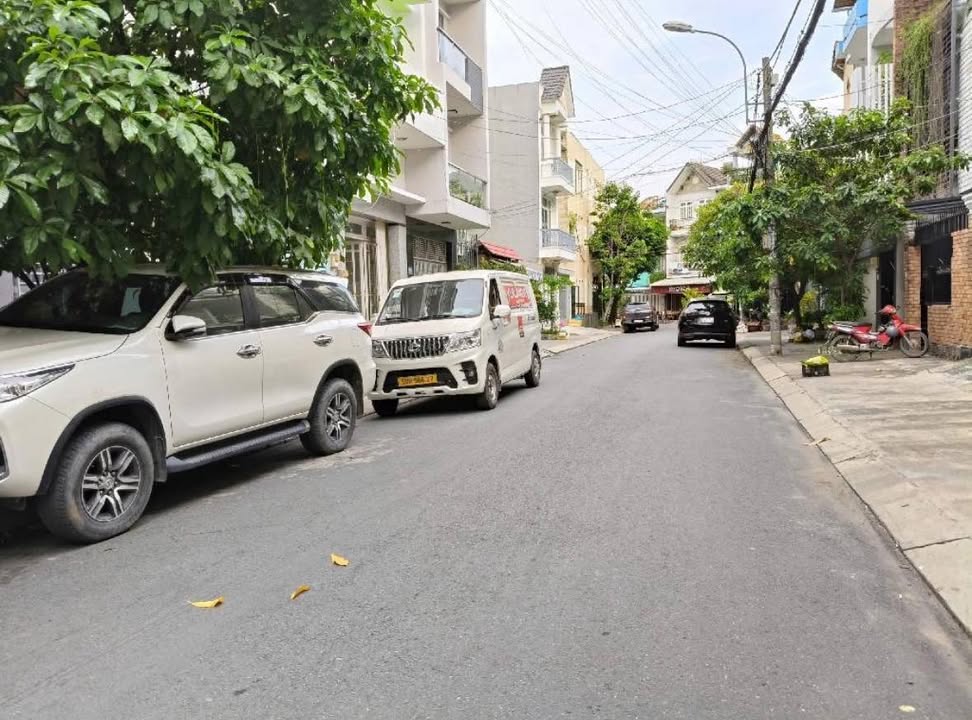 Nhà riêng Bùi Đình Tuý, Bình Thạnh 50m² giá 6 tỷ - Tiện xây mới!